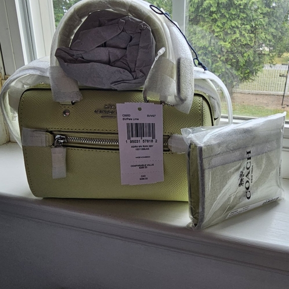 New Lime Green Mini Coach Crossbody Bundle - Picture 1 of 3